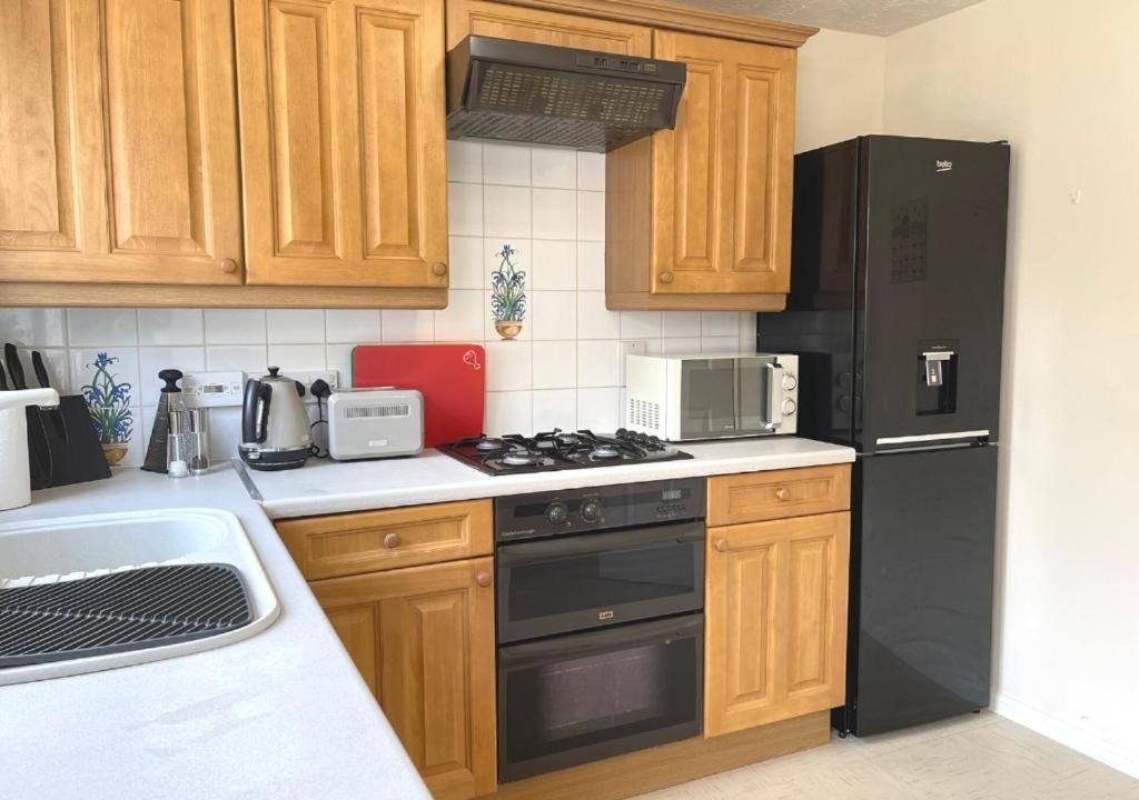 Ashford Holiday Home Smithy Drive Sleeps 5 Free Wifi And Vehicle Parking Kingsnorth Екстер'єр фото