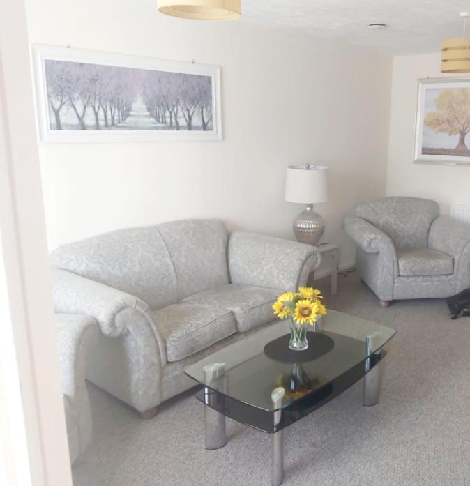 Ashford Holiday Home Smithy Drive Sleeps 5 Free Wifi And Vehicle Parking Kingsnorth Екстер'єр фото